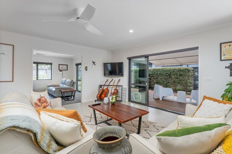 Photo of property in 32 Leeward Drive, Whitianga, 3510