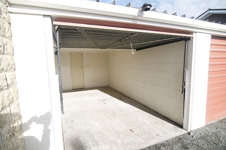 Photo of property in 3/36 Division Street, Riccarton, Christchurch, 8041