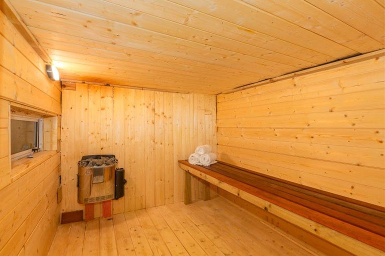 Photo of property in 335 Muritai Road, Eastbourne, Lower Hutt, 5013