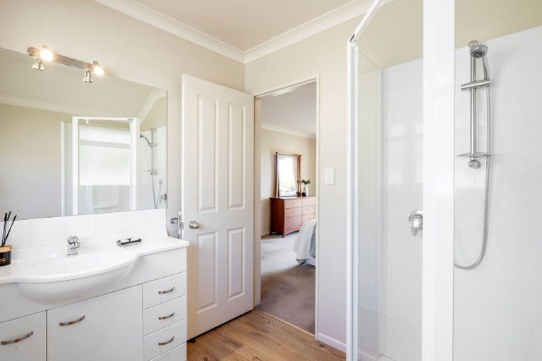 Photo of property in 2 Miers Glade, Rototuna North, Hamilton, 3210