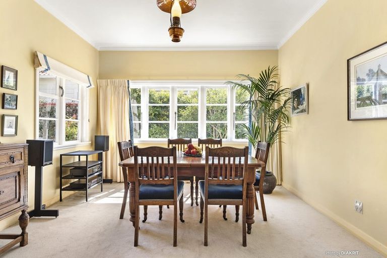 Photo of property in 55 Cashmere Avenue, Khandallah, Wellington, 6035