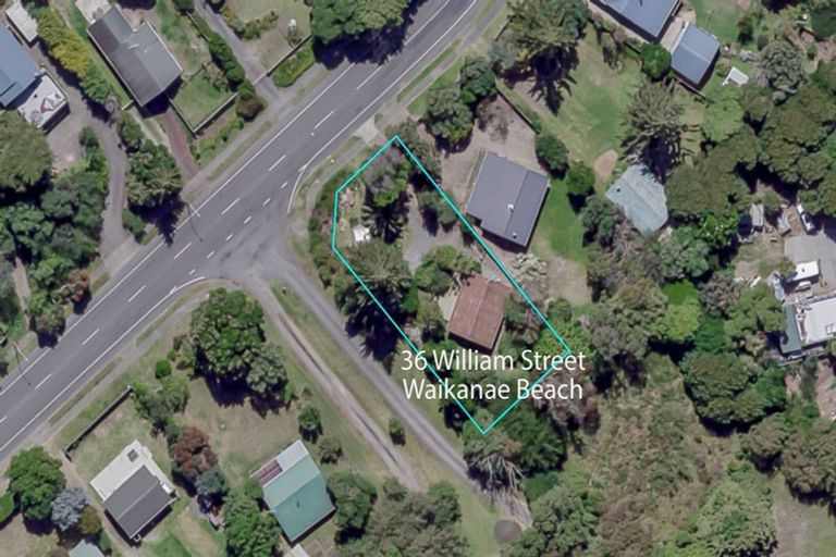 Photo of property in 36 William Street, Waikanae Beach, Waikanae, 5036