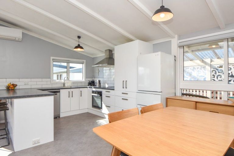 Photo of property in 28 Frederick Street, Carterton, 5713