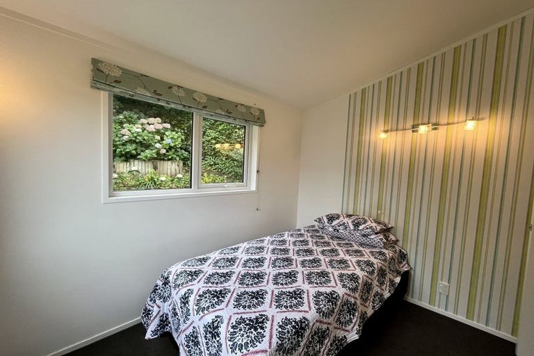 Photo of property in 35b Amapur Drive, Khandallah, Wellington, 6035