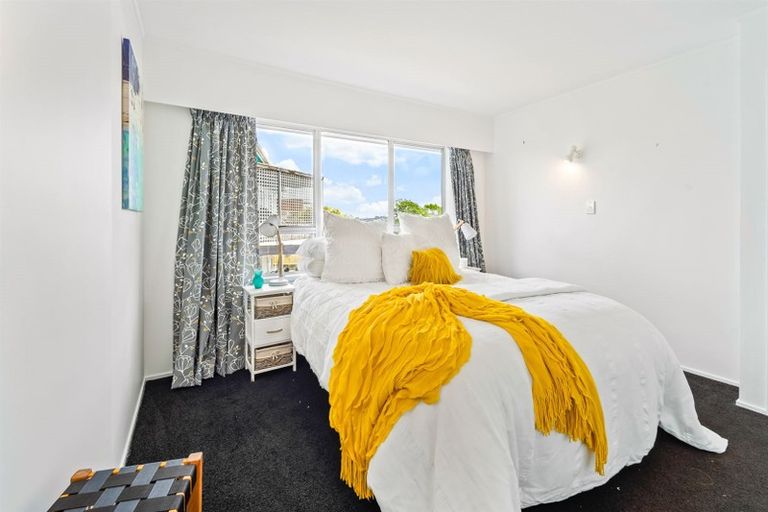 Photo of property in 56 Stanmore Bay Road, Stanmore Bay, Whangaparaoa, 0932