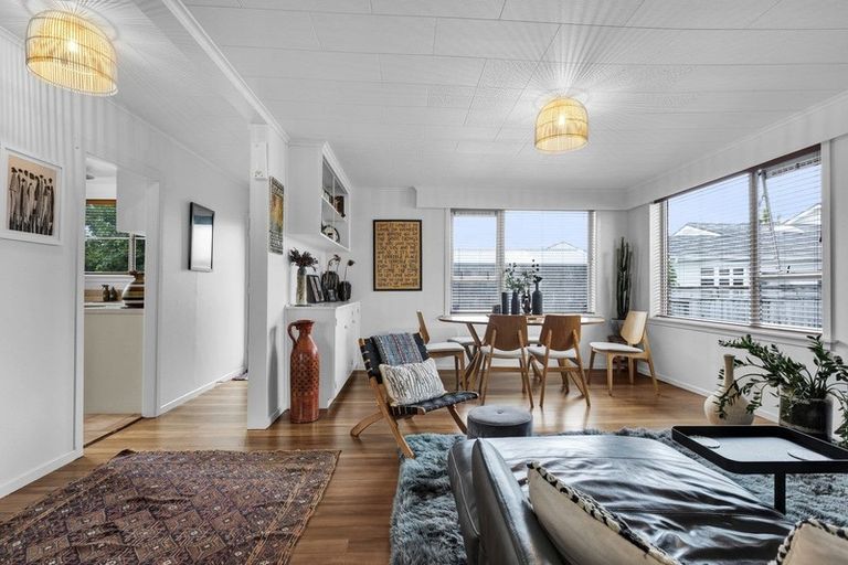 Photo of property in 3/10 Shortland Street, Lower Vogeltown, New Plymouth, 4310