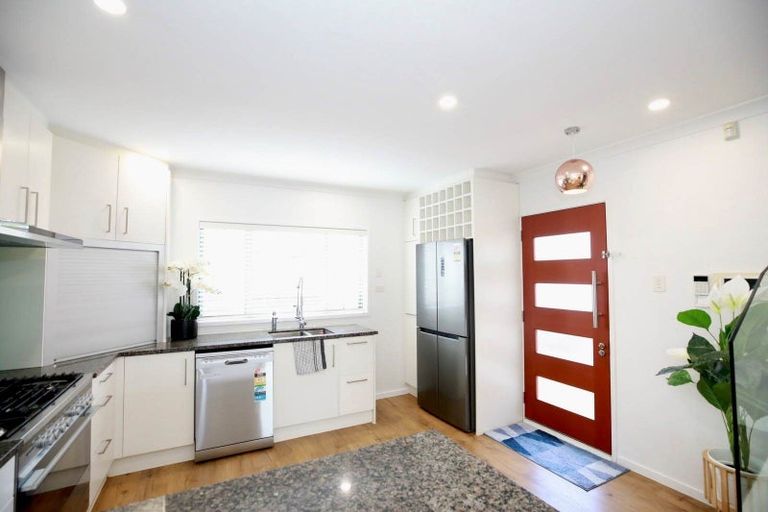 Photo of property in 7 Paloma Court, Hillpark, Auckland, 2102