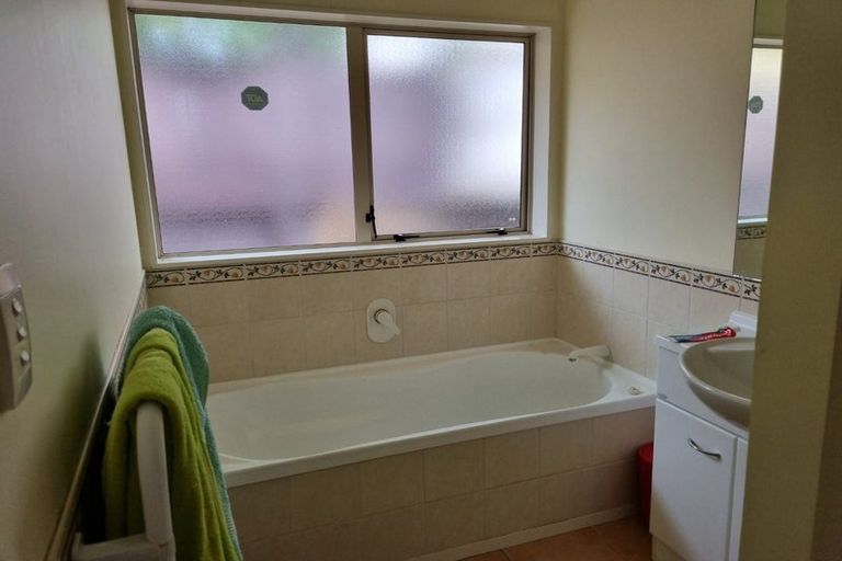 Photo of property in 22 Mccahon Drive, Pukehangi, Rotorua, 3015