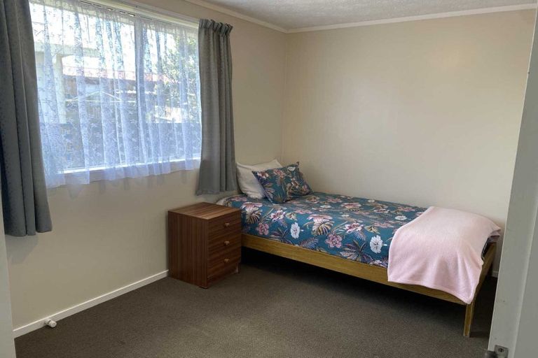Photo of property in 12 Karyn Street, Castlecliff, Whanganui, 4501
