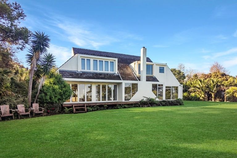 Photo of property in 99 Onetaunga Road, Chatswood, Auckland, 0626