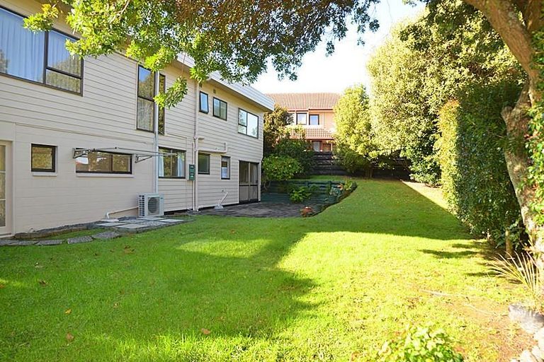 Photo of property in 44 Kennedy Avenue, Forrest Hill, Auckland, 0620