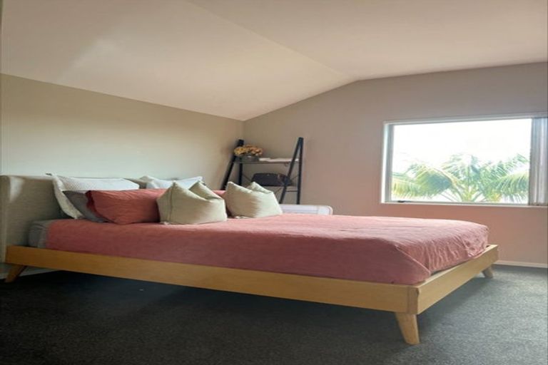 Photo of property in 16 Kirikiri Lane, East Tamaki, Auckland, 2013