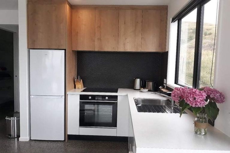 Photo of property in 71 Moana Road, Okitu, Gisborne, 4010