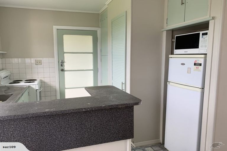 Photo of property in 1 Ellen Street, Manurewa East, Auckland, 2102