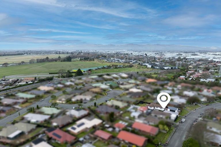 Photo of property in 83 Arcon Drive, Broomfield, Christchurch, 8042