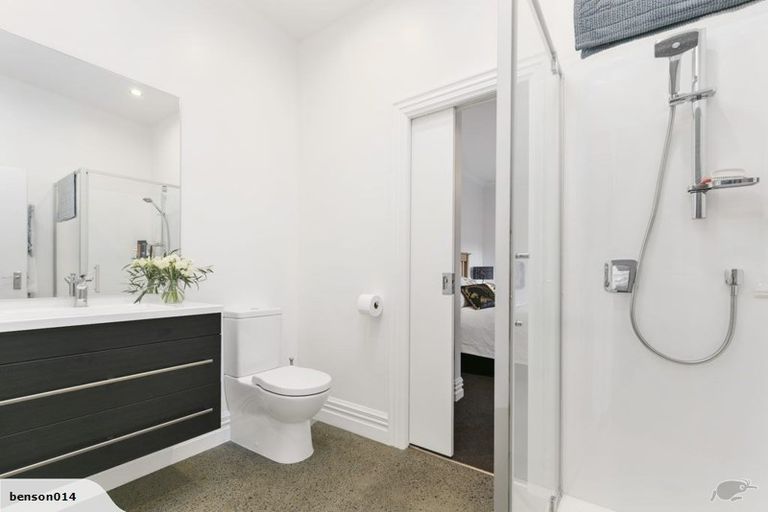 Photo of property in 34 Derwent Street, Island Bay, Wellington, 6023