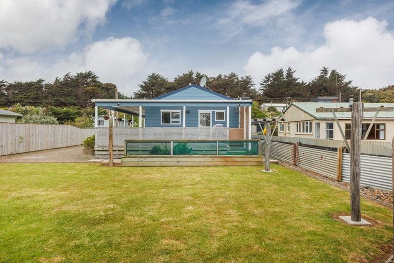 Photo of property in 173 Kahukura Avenue, Waitarere Beach, Levin, 5510