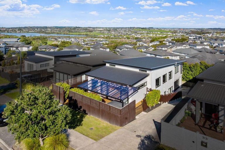 Photo of property in 31 Ascension Crescent, Orewa, 0931