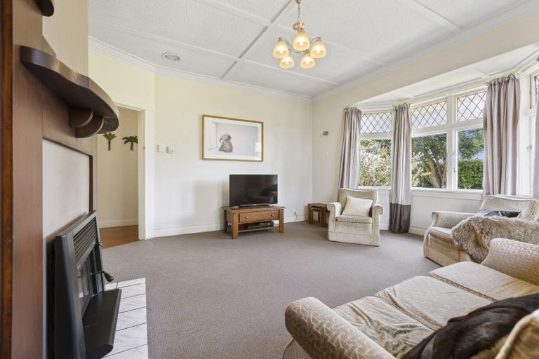 Photo of property in 96 Tukapa Street, Westown, New Plymouth, 4310