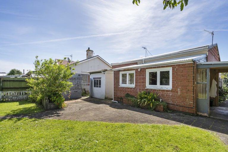 Photo of property in 23 Gaine Street, New Plymouth, 4310