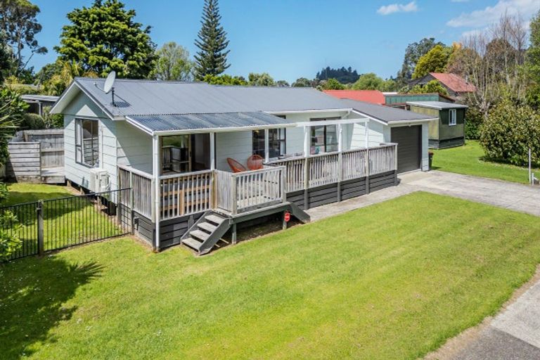 Photo of property in 17 Mako Avenue, Whiritoa, Whangamata, 3691
