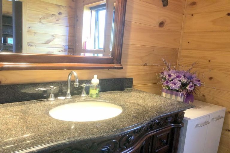 Photo of property in 13a Ross Street, Otane, 4202