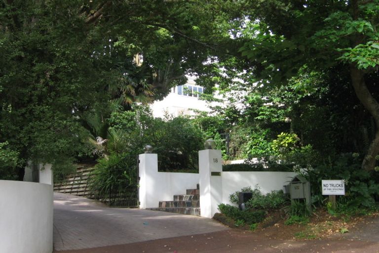 Photo of property in 18 Bowling Avenue, Epsom, Auckland, 1023