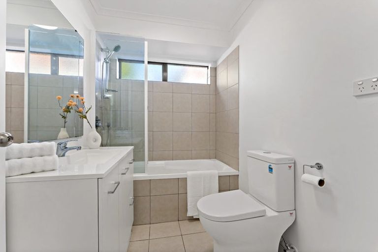 Photo of property in 113a Titirangi Road, New Lynn, Auckland, 0600