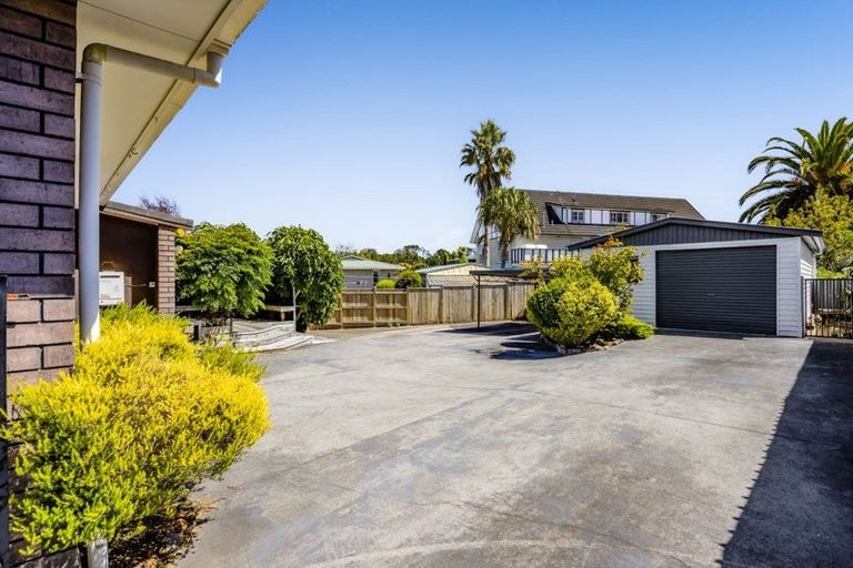 Photo of property in 46 Cumberland Street, Merrilands, New Plymouth, 4312