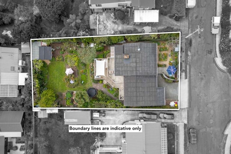 Photo of property in 7 Kawau Grove, Waikanae Beach, Waikanae, 5036