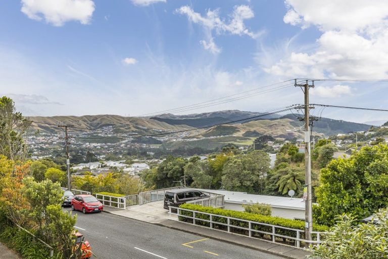Photo of property in 2/236 Helston Road, Paparangi, Wellington, 6037