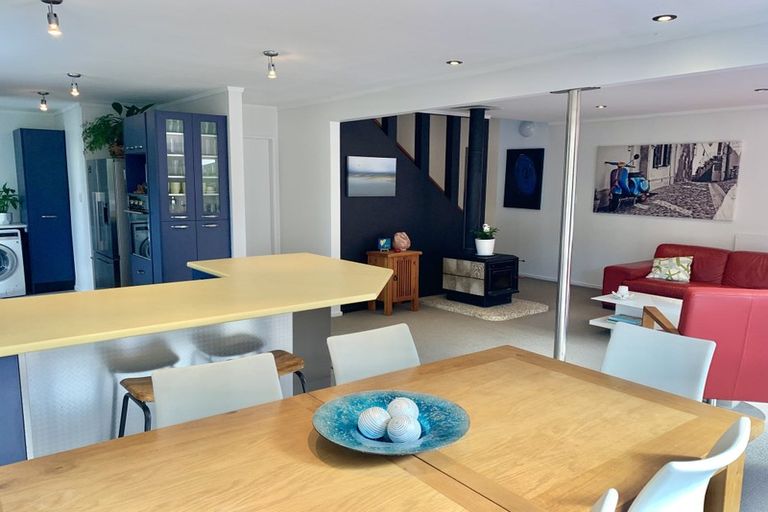 Photo of property in 11 Renata Road, Otaki, 5512