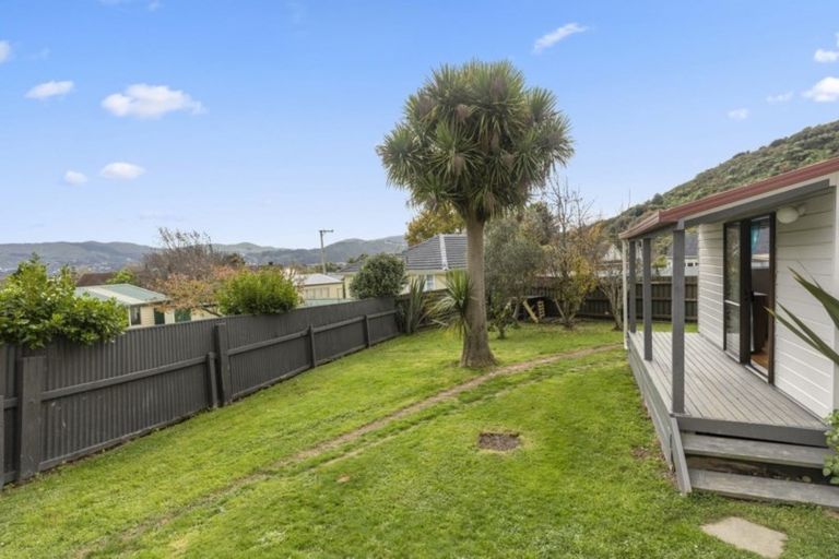 Photo of property in 76 Wilkie Crescent, Naenae, Lower Hutt, 5011