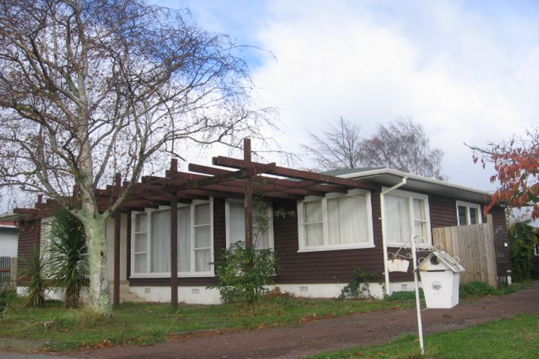 Photo of property in 1 Stephens Crescent, Highbury, Palmerston North, 4412