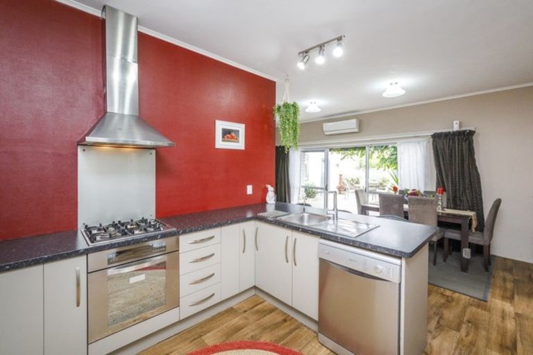 Photo of property in 18 Queen Street, Feilding, 4702