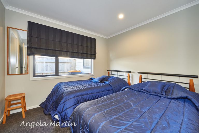 Photo of property in 1 Cullen Court, Palmerston North, 4410