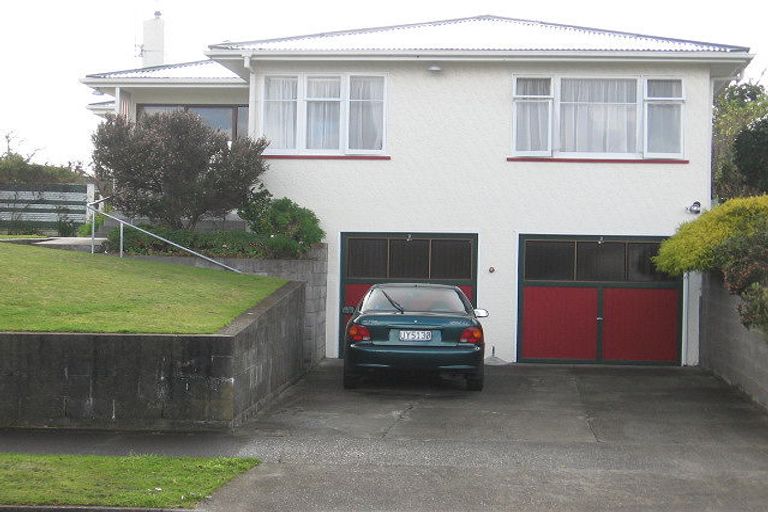 Photo of property in 24 Epsom Road, Hokowhitu, Palmerston North, 4410