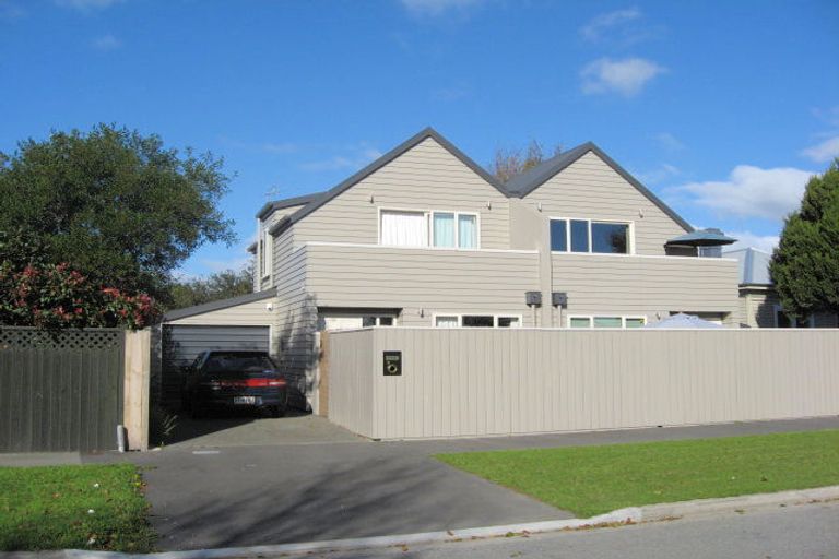 Photo of property in 2 Defoe Place, Waltham, Christchurch, 8023