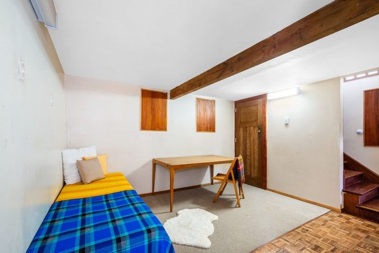 Photo of property in 24 Mahoe Street, Eastbourne, Lower Hutt, 5013