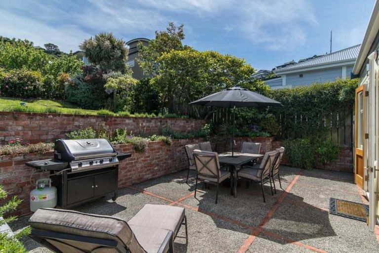 Photo of property in 66 Queens Drive, Lyall Bay, Wellington, 6022