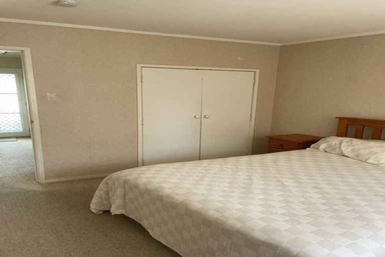 Photo of property in 2/42 Minerva Terrace, Cockle Bay, Auckland, 2014