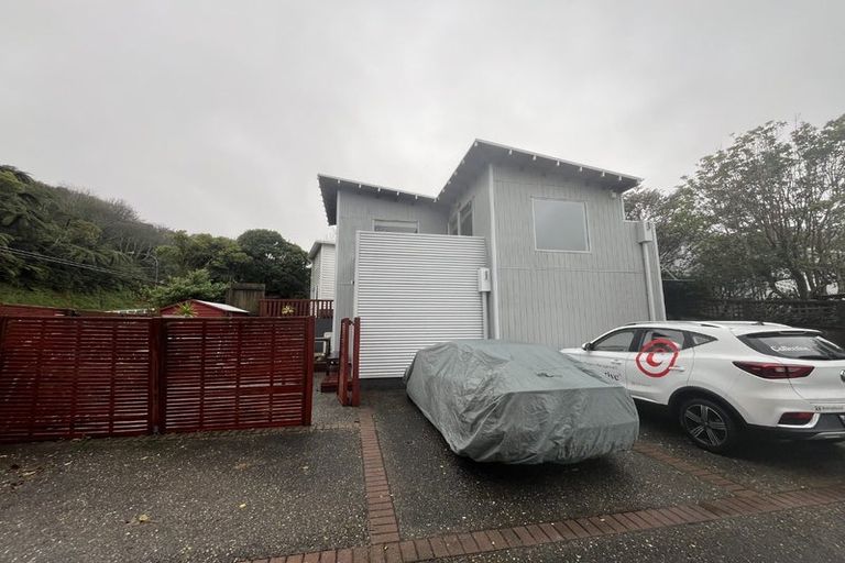 Photo of property in 4 Poona Street, Khandallah, Wellington, 6035