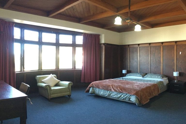 Photo of property in 82 Manor Place, Dunedin Central, Dunedin, 9016