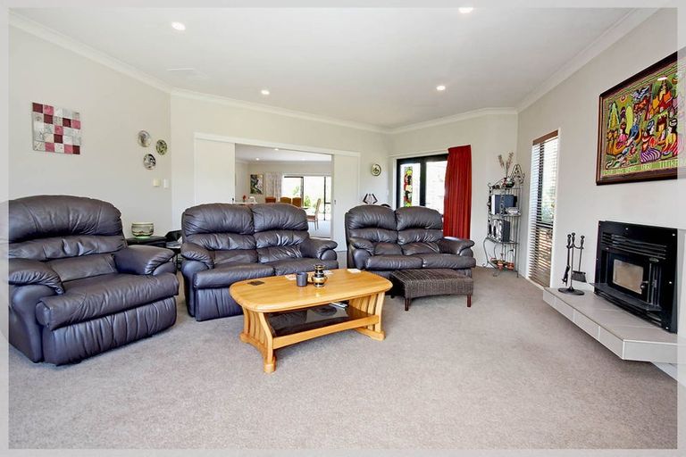 Photo of property in 33 Palmer Road, Foxton Beach, Foxton, 4891