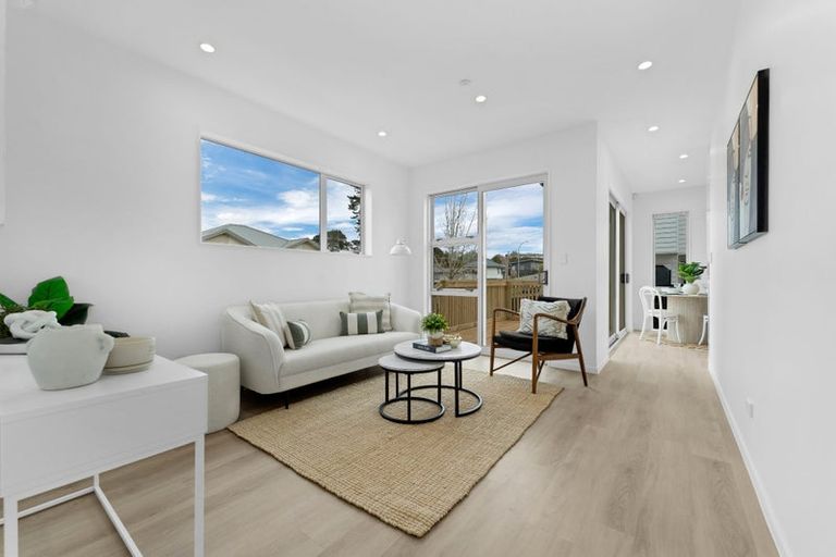 Photo of property in 16a Volante Avenue, Wattle Downs, Auckland, 2103