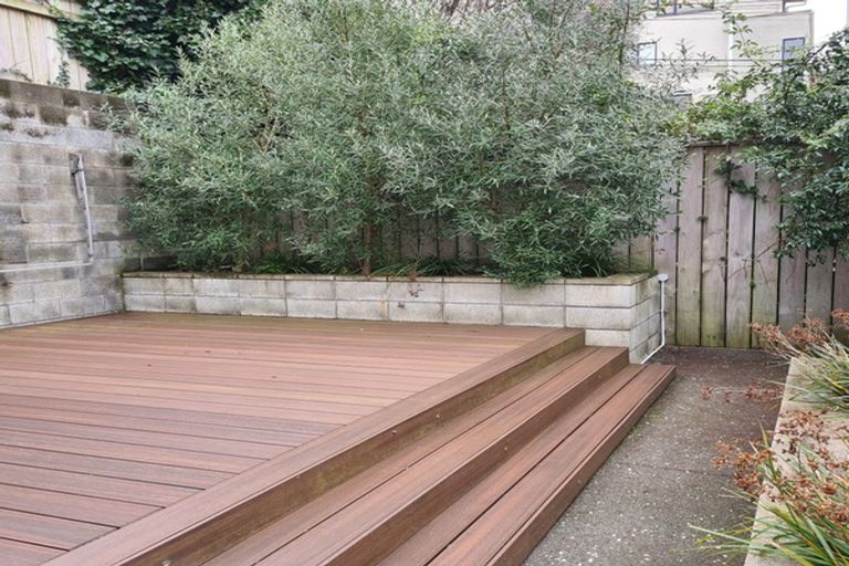 Photo of property in 6a Saint Mary Street, Thorndon, Wellington, 6011