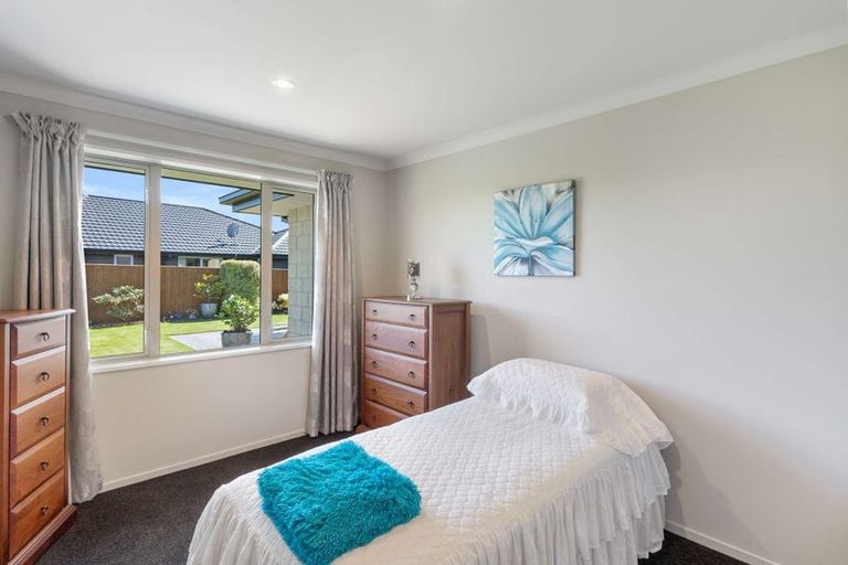 Photo of property in 44 Willowside Place, Amberley, 7410