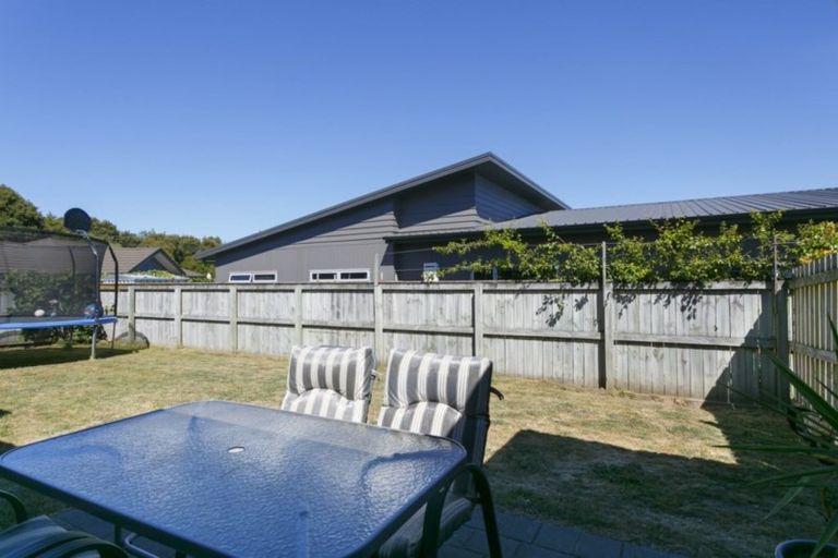 Photo of property in 15 Brompton Close, Richmond Heights, Taupo, 3330