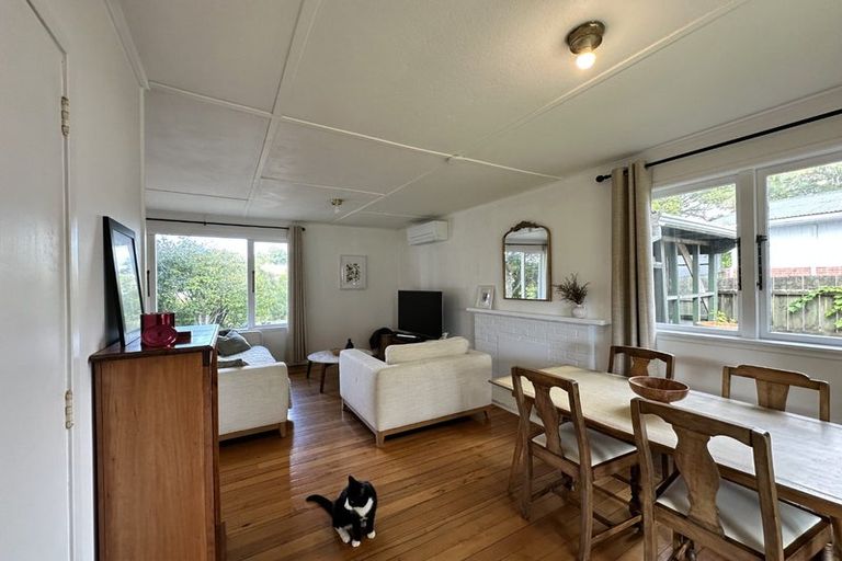 Photo of property in 132 Triangle Road, Massey, Auckland, 0614