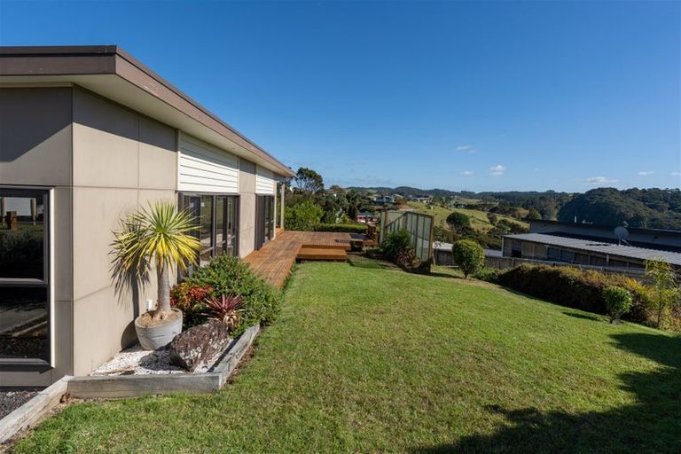 Photo of property in 5 Waterview Place, Haruru, 0204